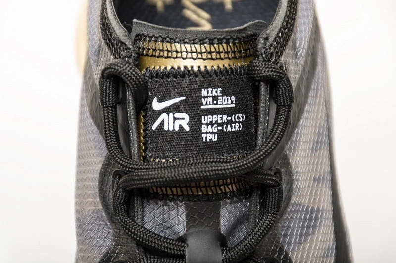 Air VaporMax 2019 Black Metallic Gold AR6631-002