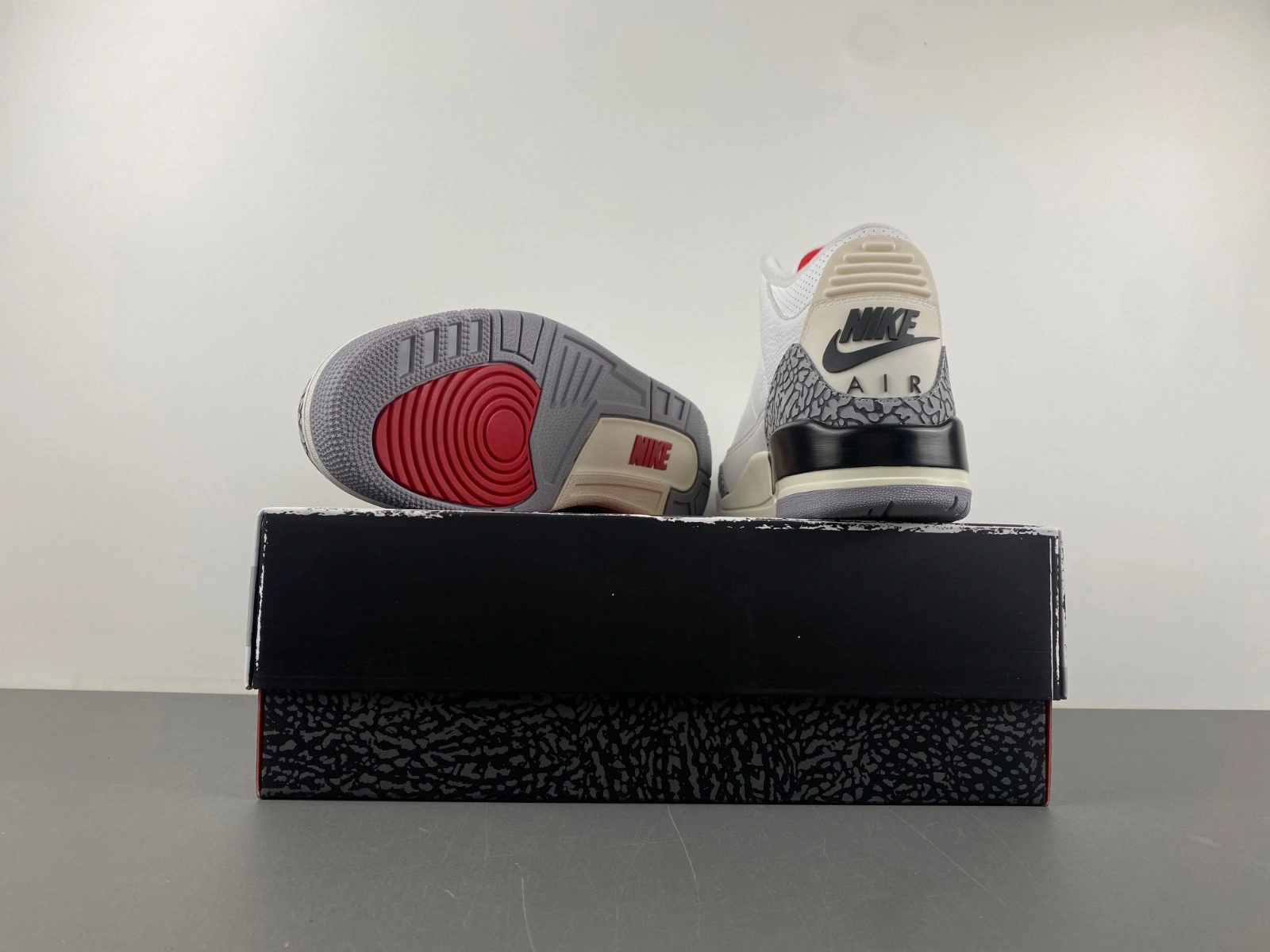 Air jordan 3 Retro 'White Cement'  DN3707-100