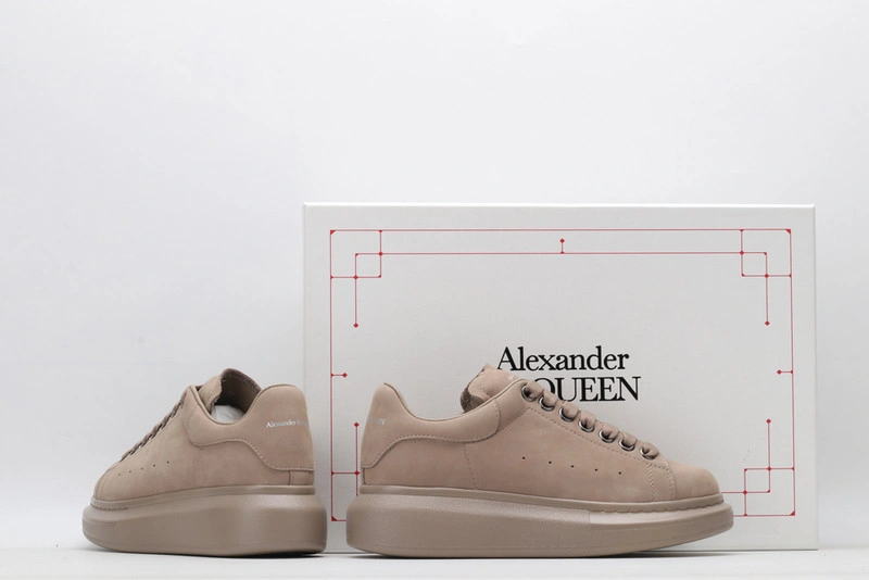 Alex  McQ