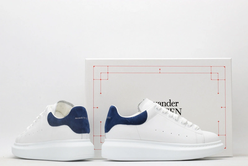Alexander McQueen  RY