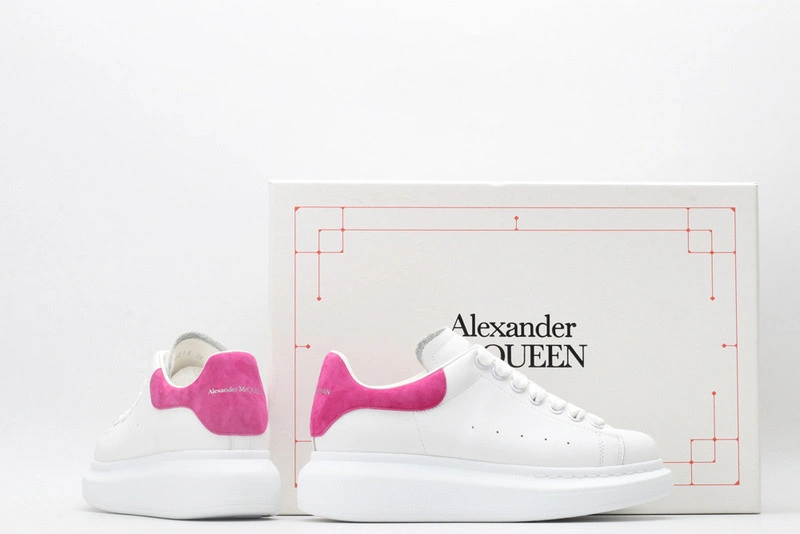Alexander McQueen  RY