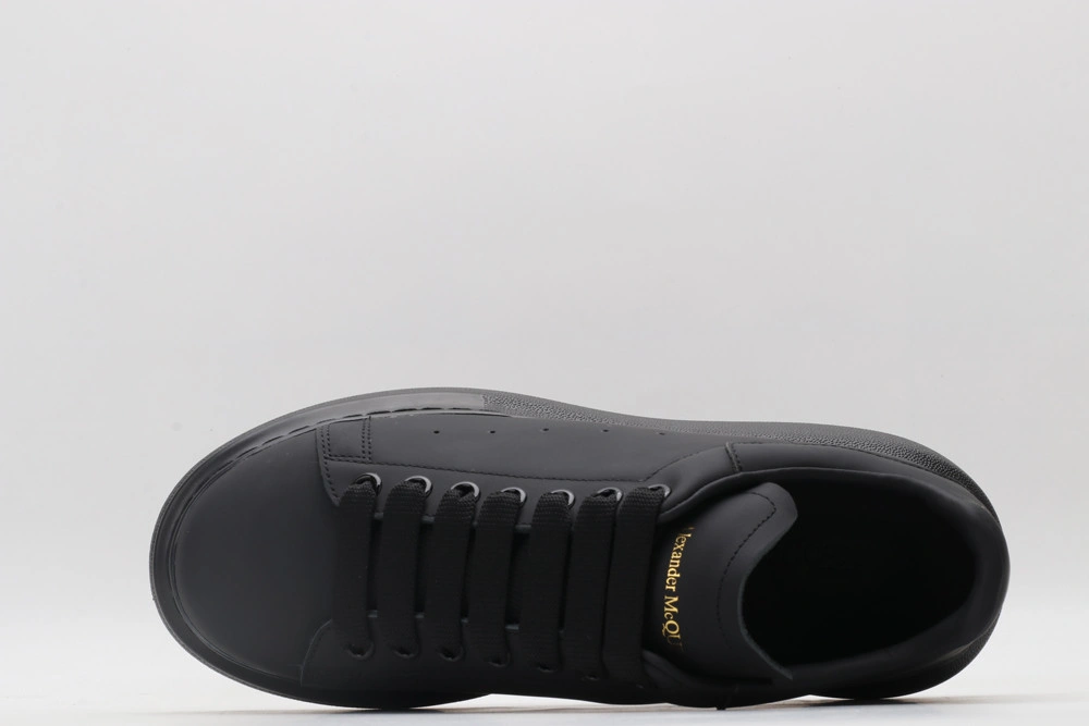 Alexander mcqueen all black