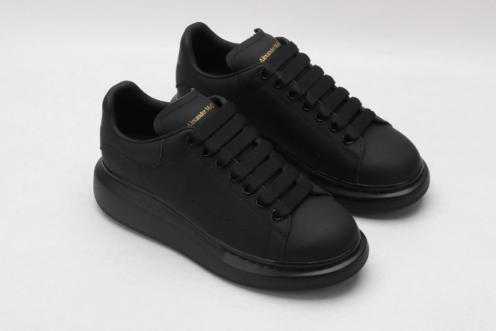 Alexander mcqueen all black