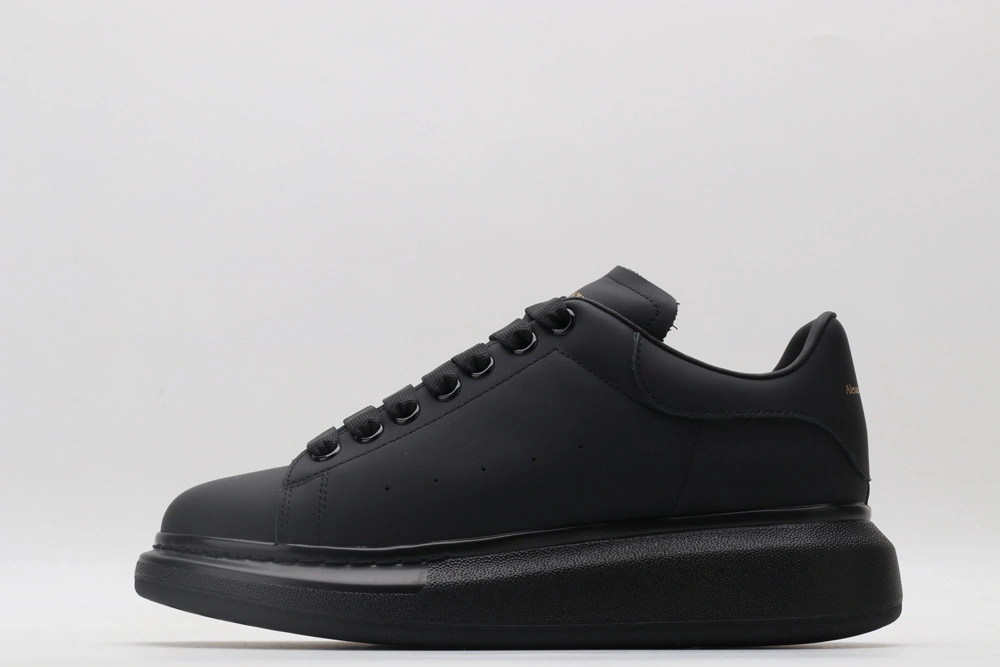 Alexander mcqueen all black