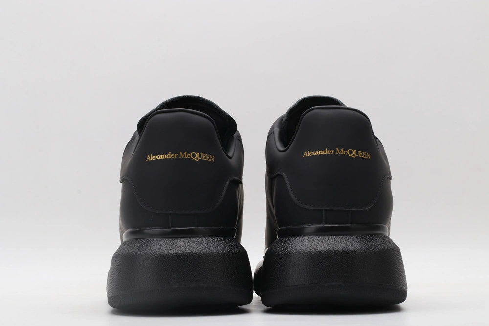 Alexander mcqueen all black
