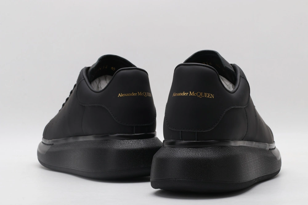 Alexander mcqueen all black