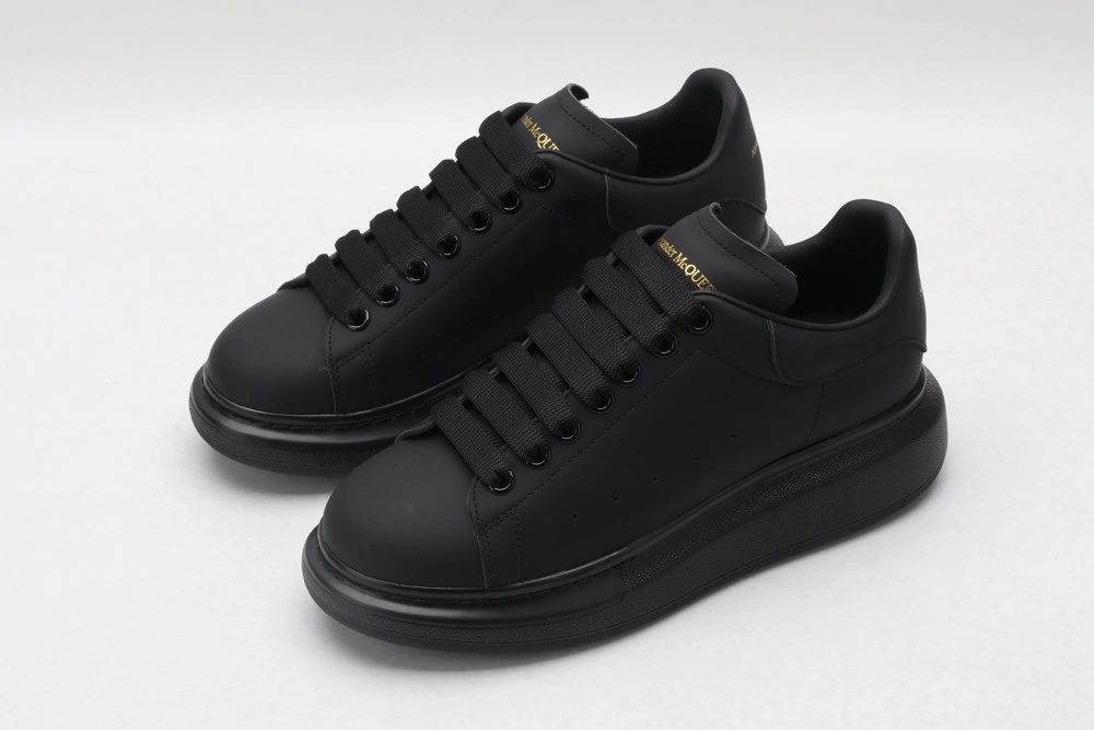 Alexander mcqueen all black
