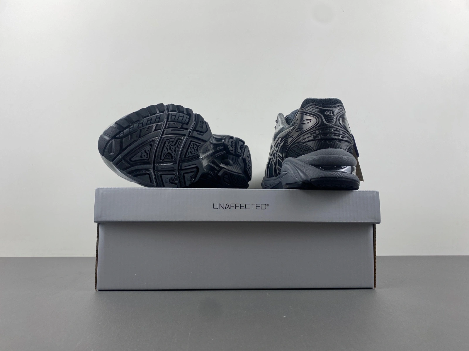 Asics Unaffectd x K14 GEL-KAYANO Black Grey 1201A922‑020