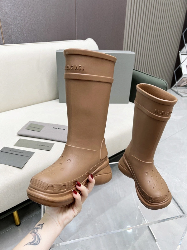 BALENCIAGA  Croc Rubber Rain Boots BROWN