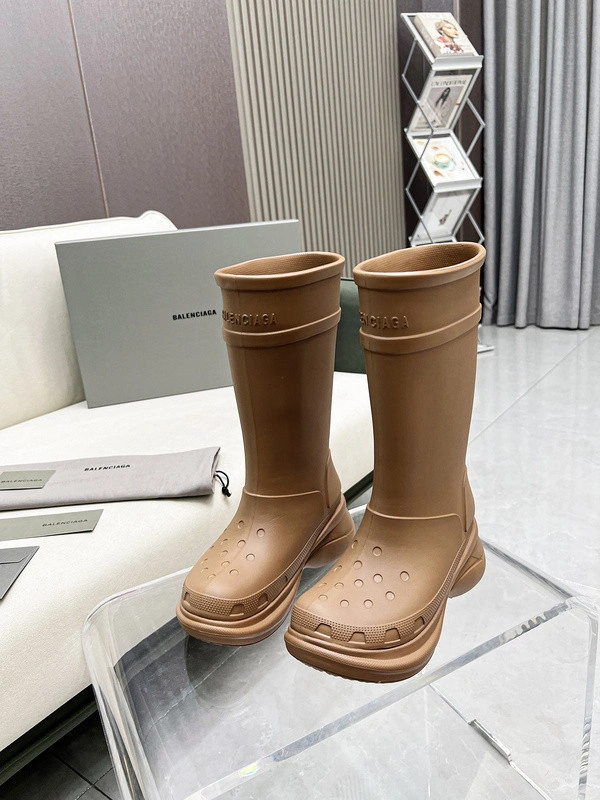 BALENCIAGA  Croc Rubber Rain Boots BROWN