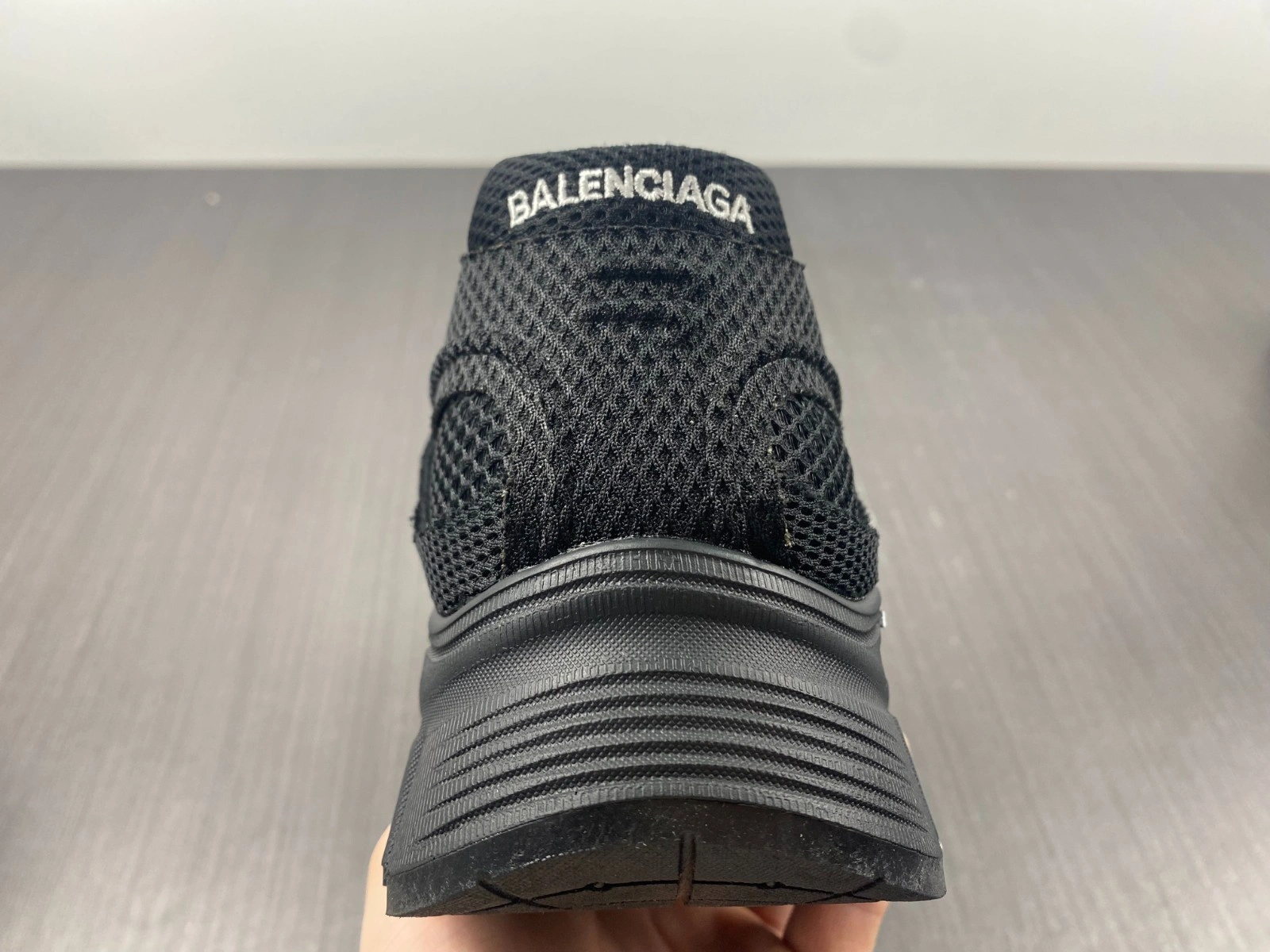 BALENCIAGA  MEN'S PHANTOM SNEAKER IN BLACK  678869W2E921000