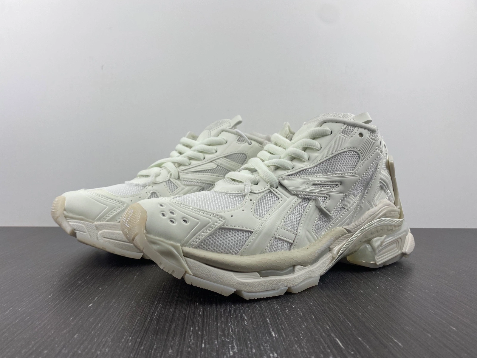 BALENCIAGA  RUNNER SNEAKER