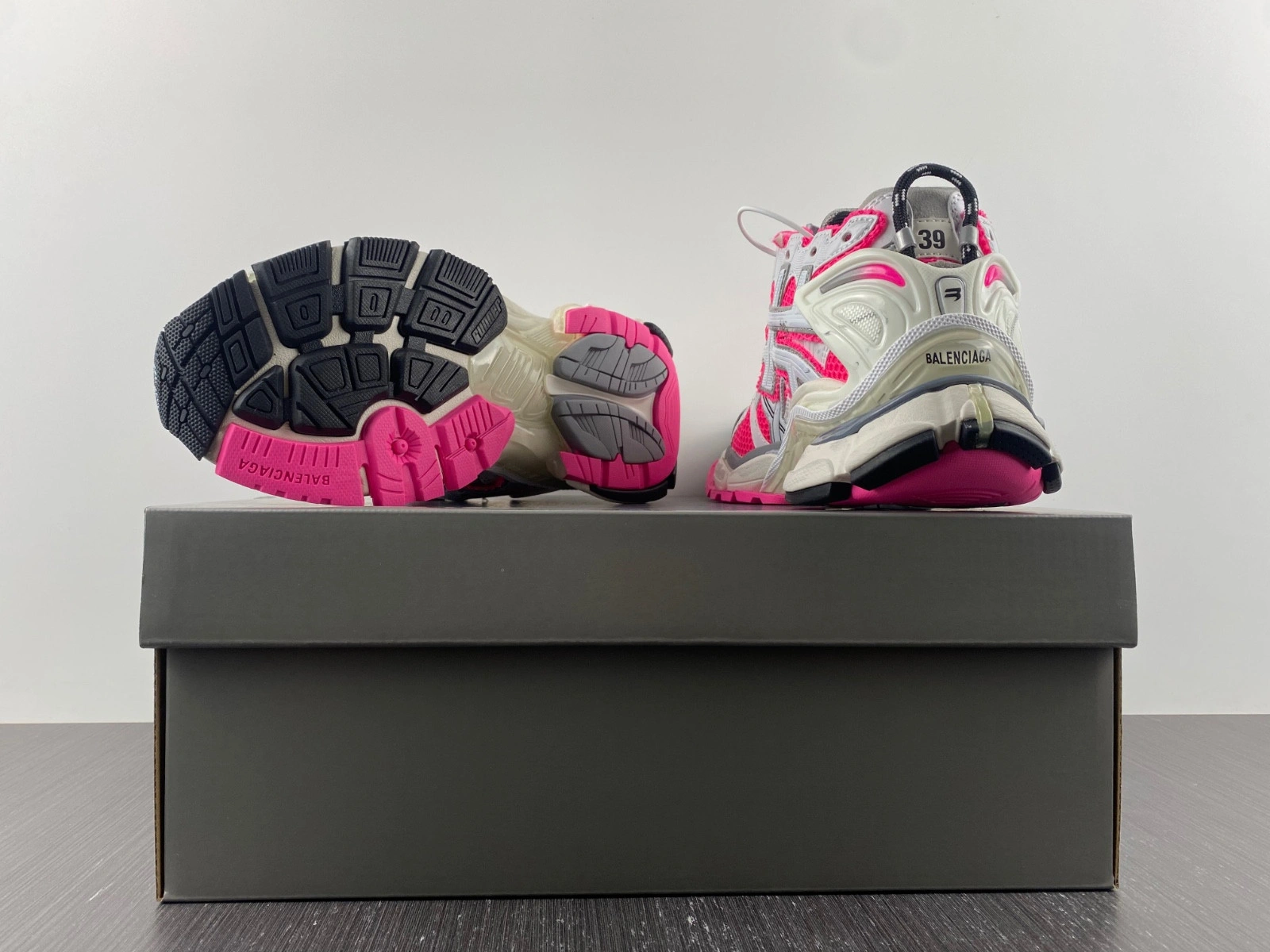 BALENCIAGA  RUNNER SNEAKER