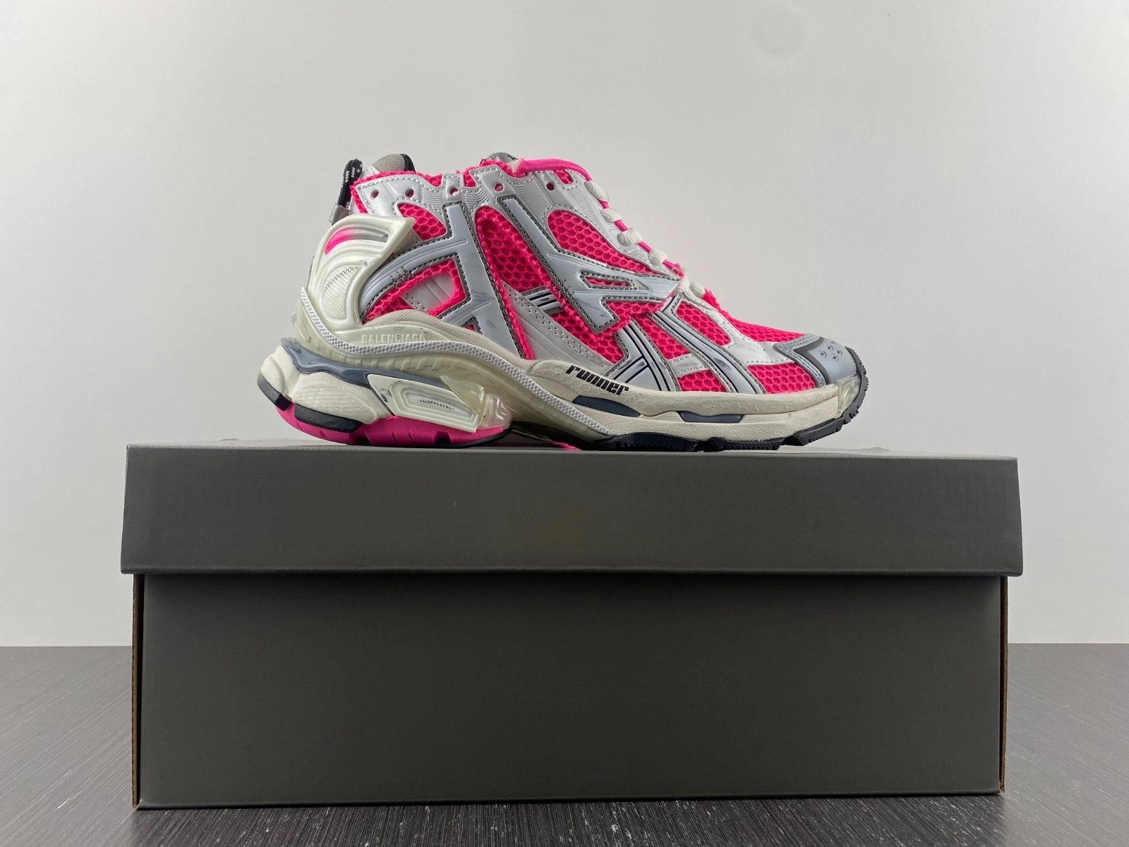 BALENCIAGA  RUNNER SNEAKER