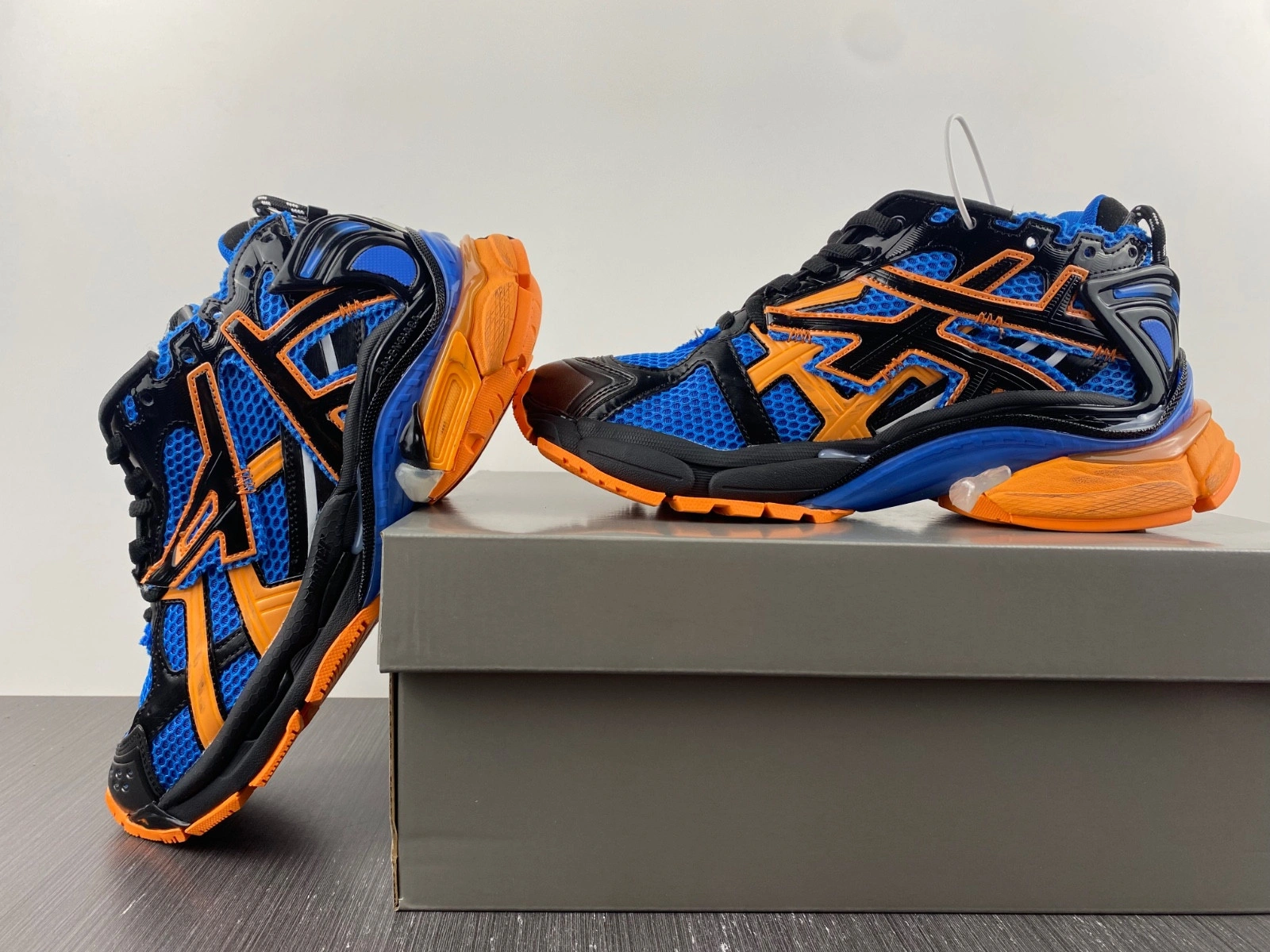 BALENCIAGA  RUNNER SNEAKER