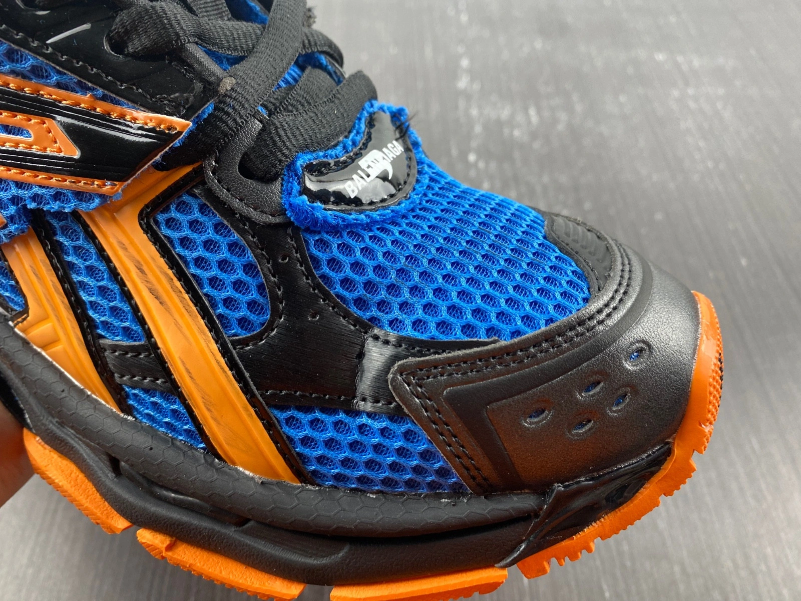 BALENCIAGA  RUNNER SNEAKER