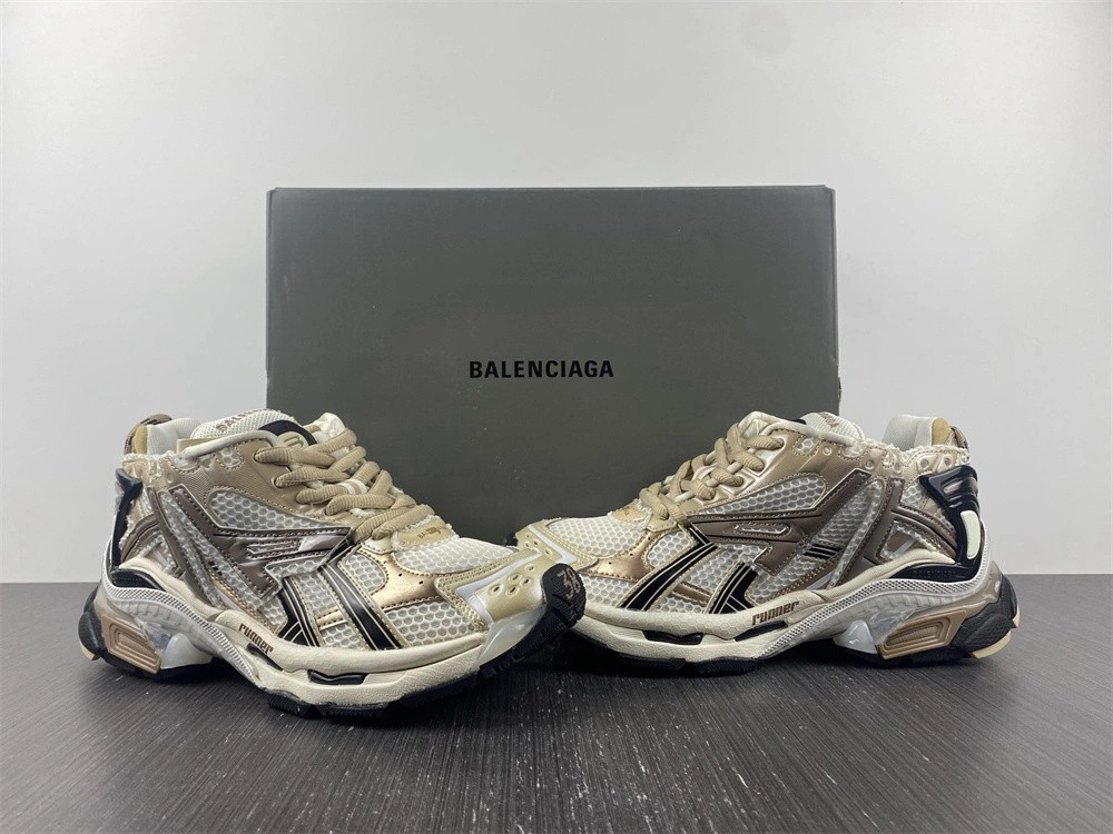 BALENCIAGA  RUNNER SNEAKER