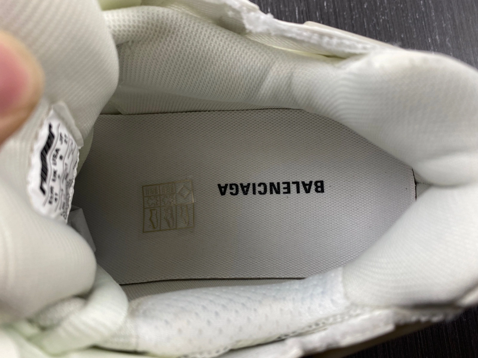 BALENCIAGA  RUNNER SNEAKER