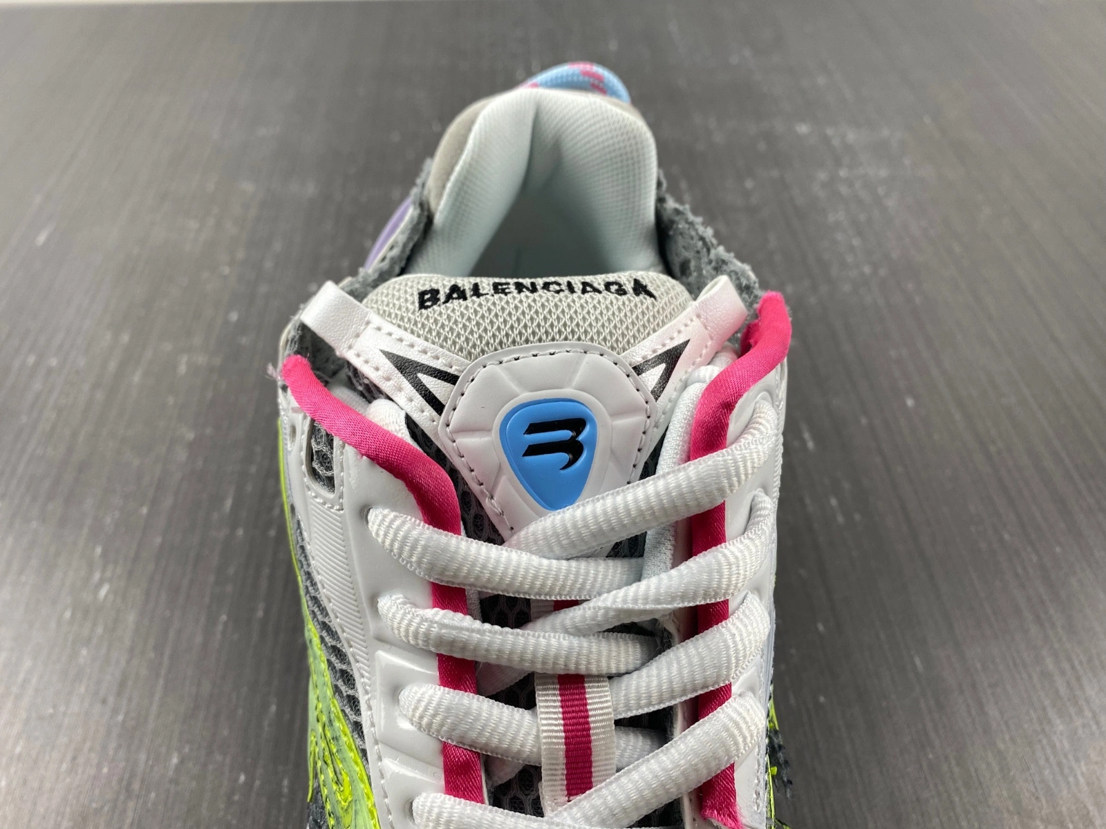 BALENCIAGA  RUNNER SNEAKER