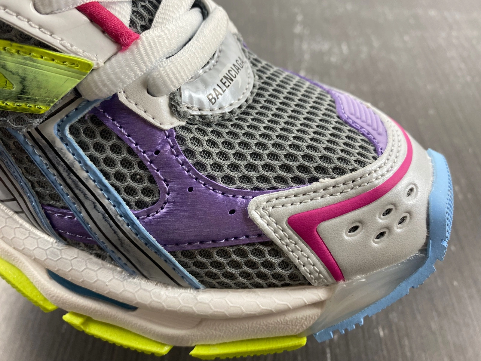 BALENCIAGA  RUNNER SNEAKER