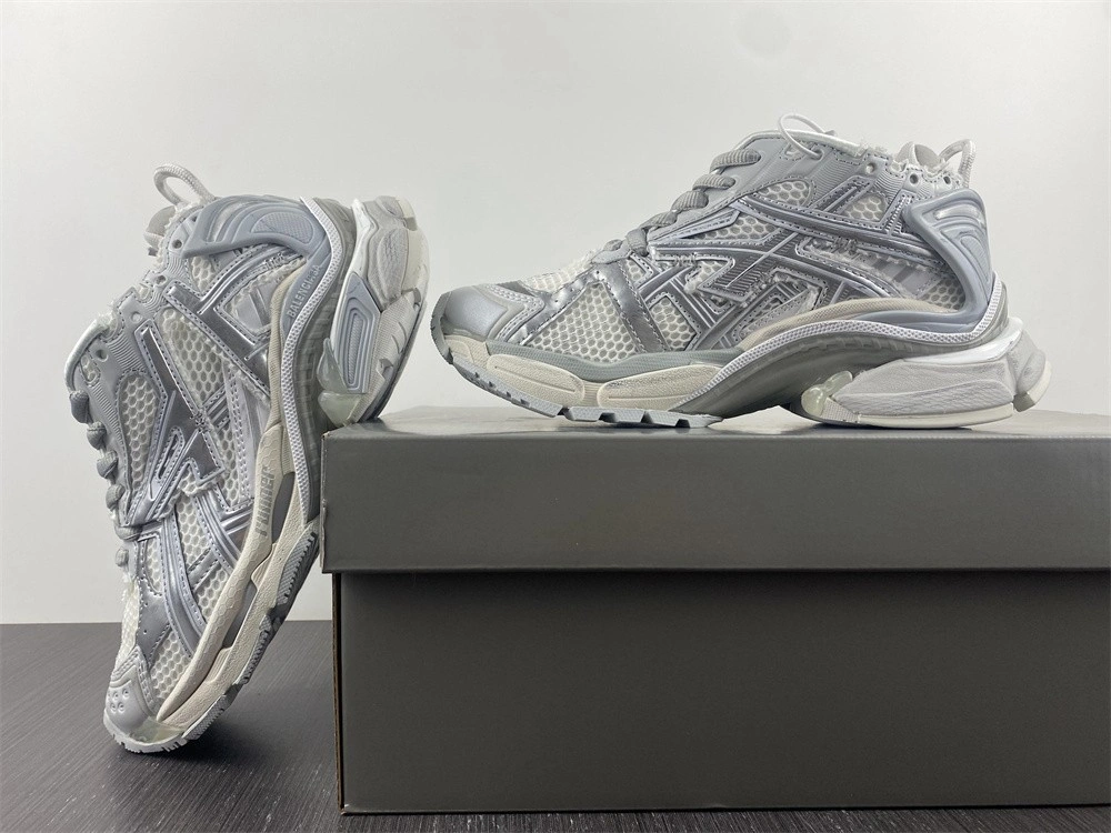 BALENCIAGA  RUNNER SNEAKER