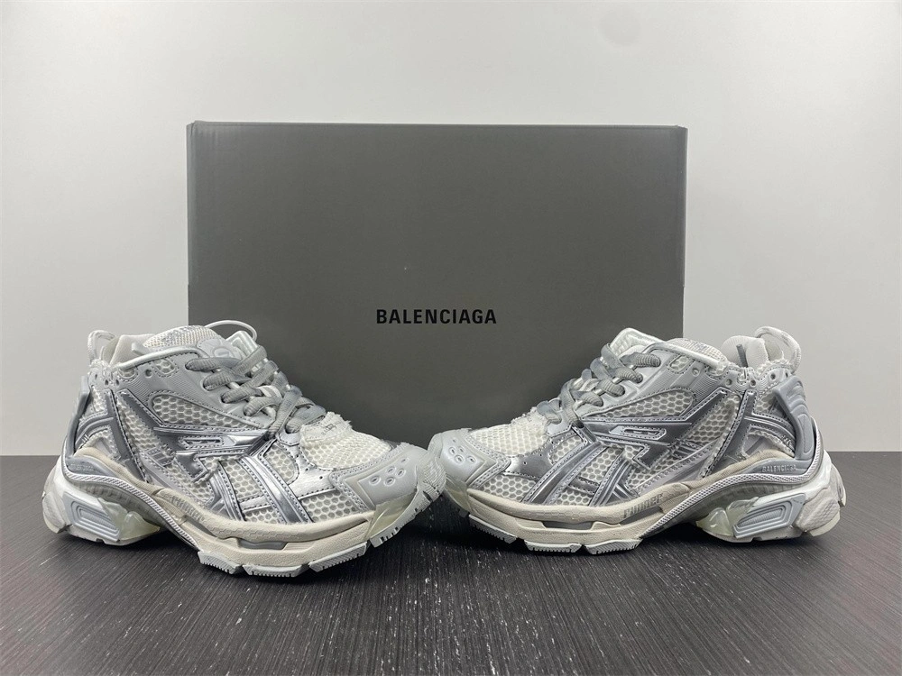 BALENCIAGA  RUNNER SNEAKER