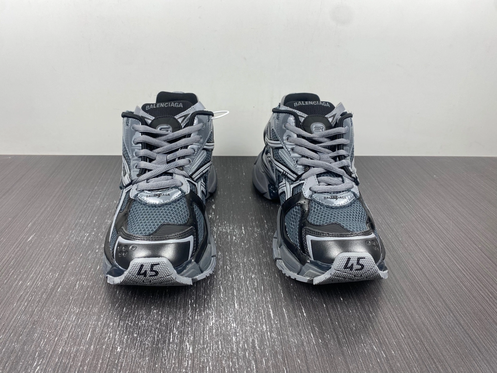 BALENCIAGA 7.0 RUNNER
