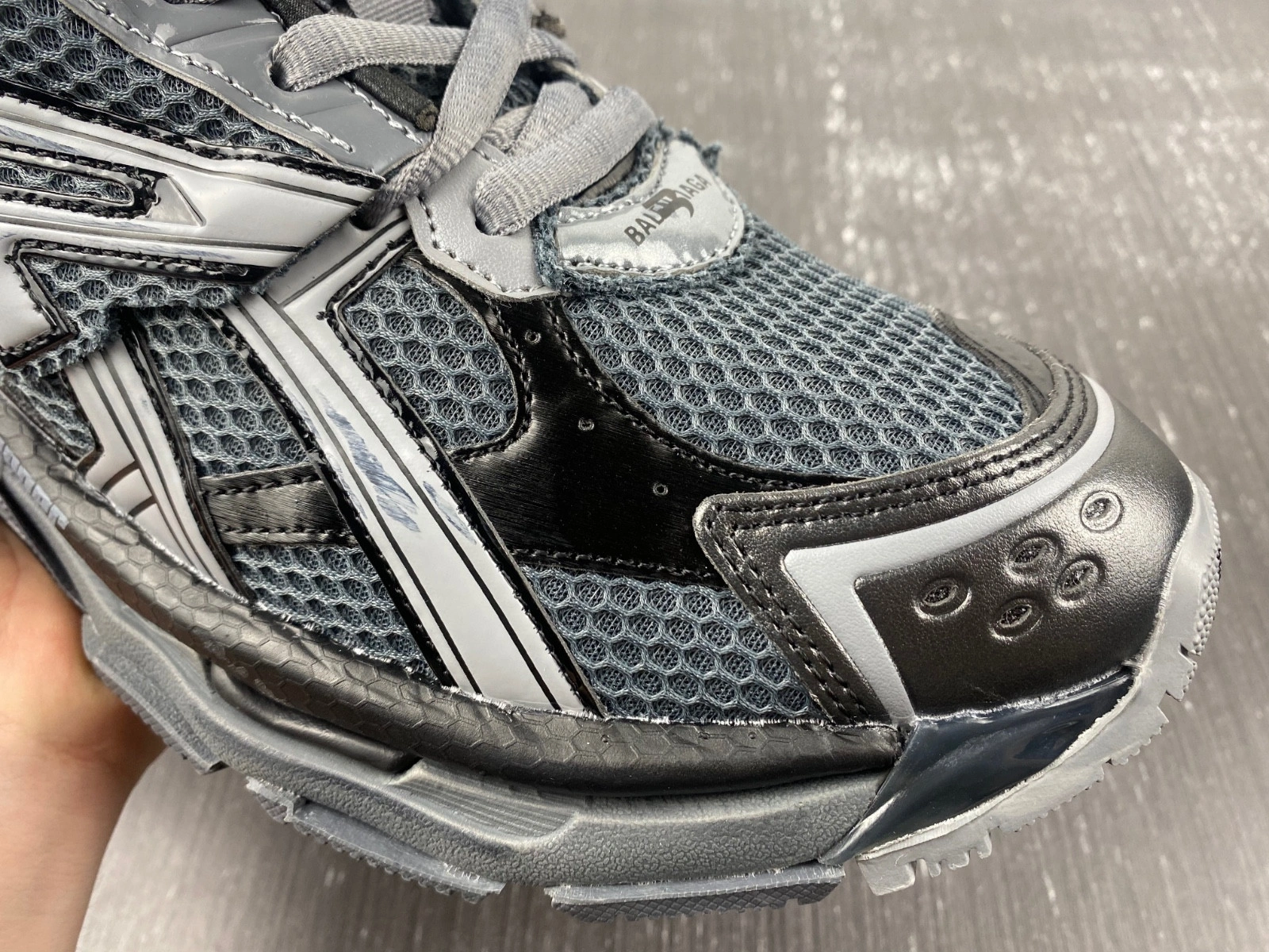 BALENCIAGA 7.0 RUNNER