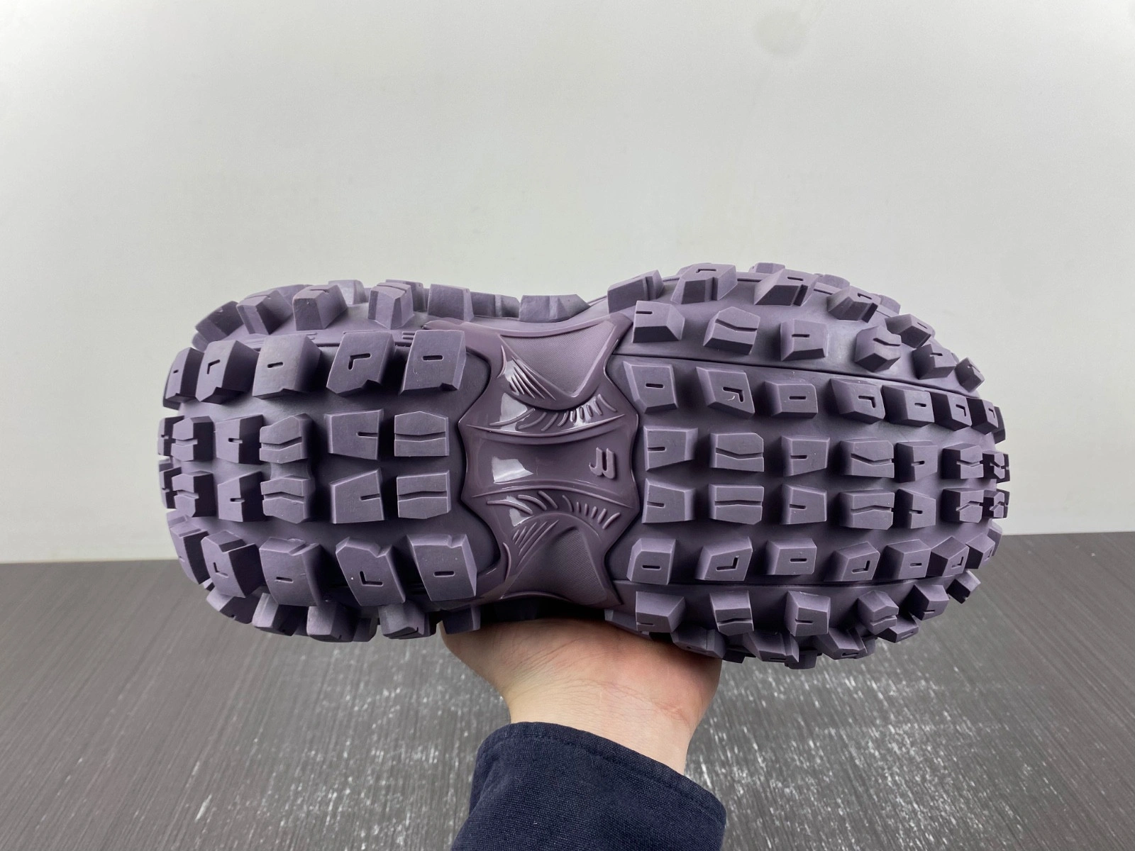 BALENCIAGA DEFENDER SNEAKER