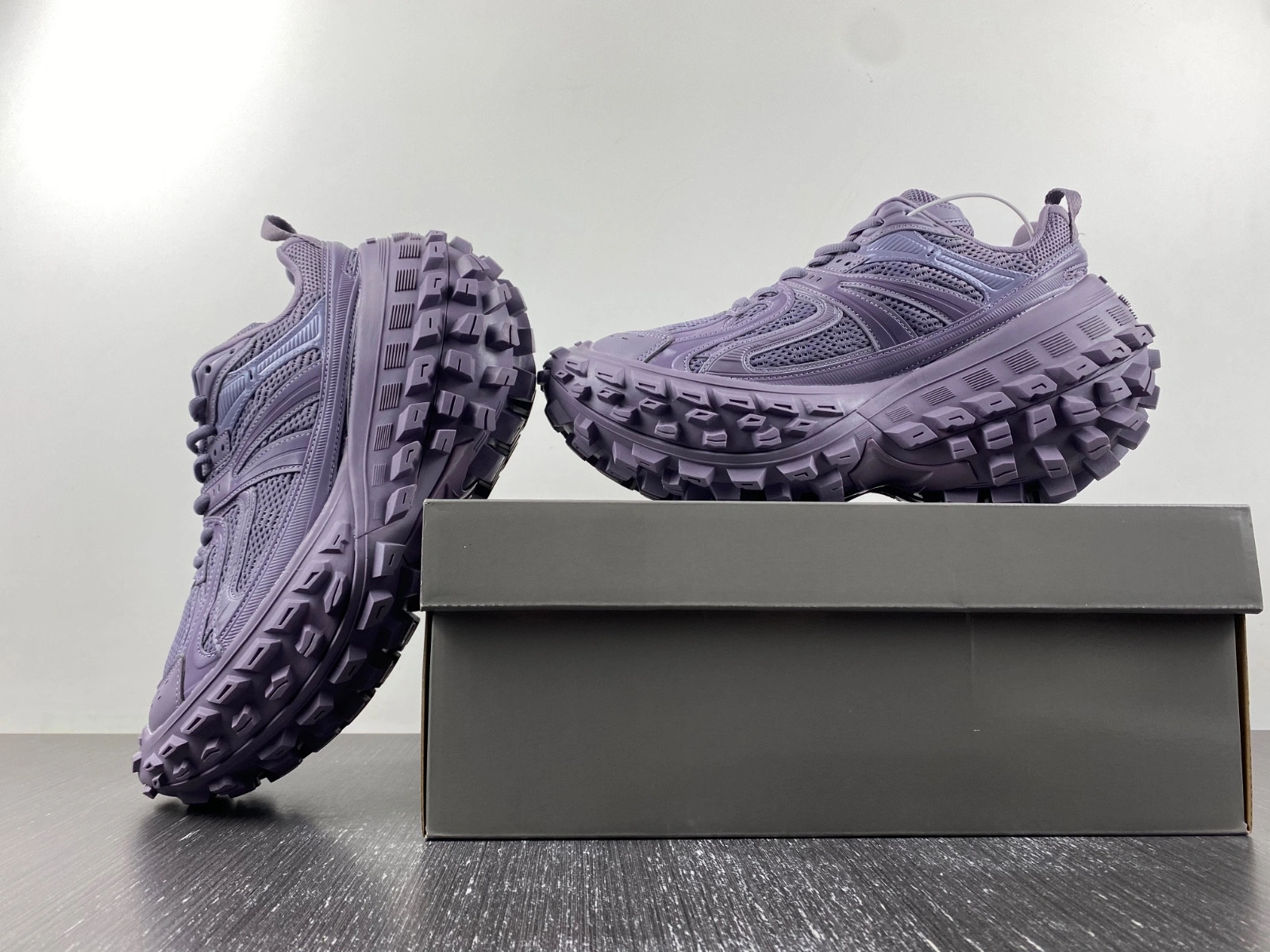 BALENCIAGA DEFENDER SNEAKER