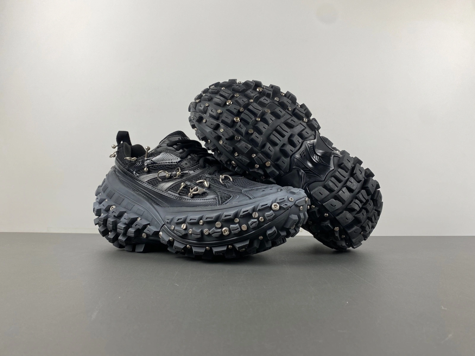 BALENCIAGA DEFENDER SNEAKER