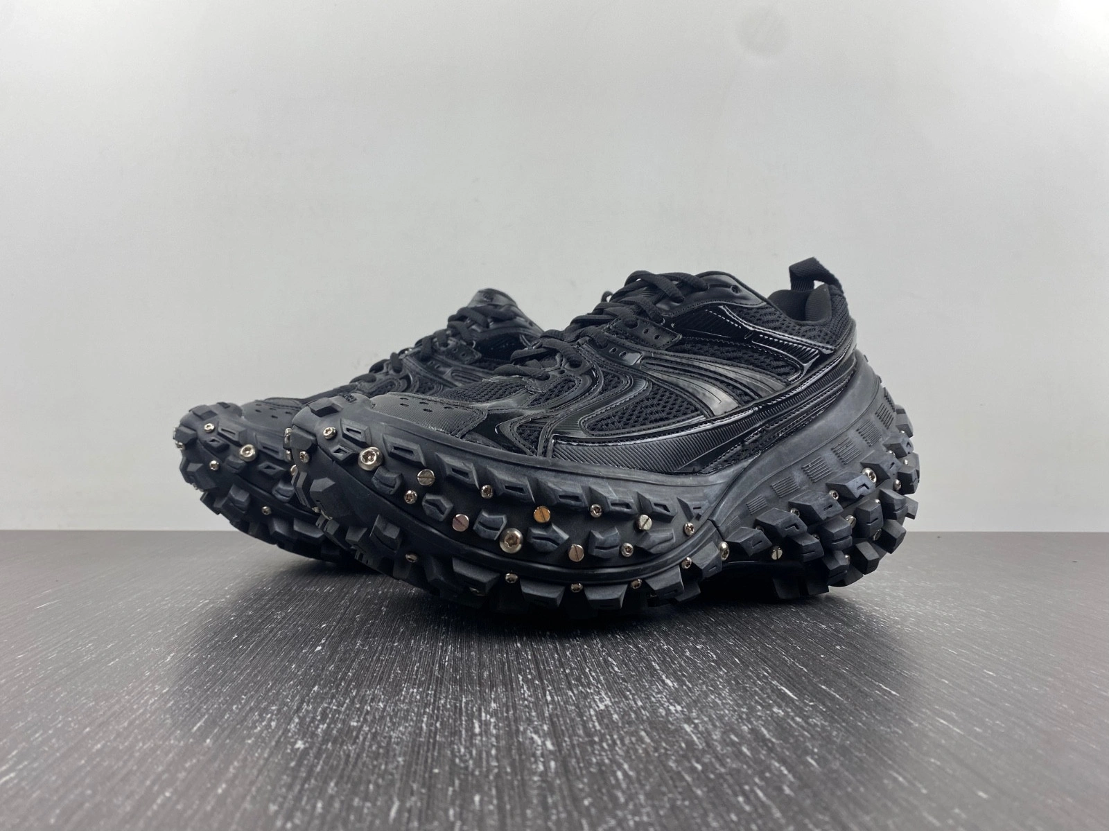 BALENCIAGA DEFENDER SNEAKER