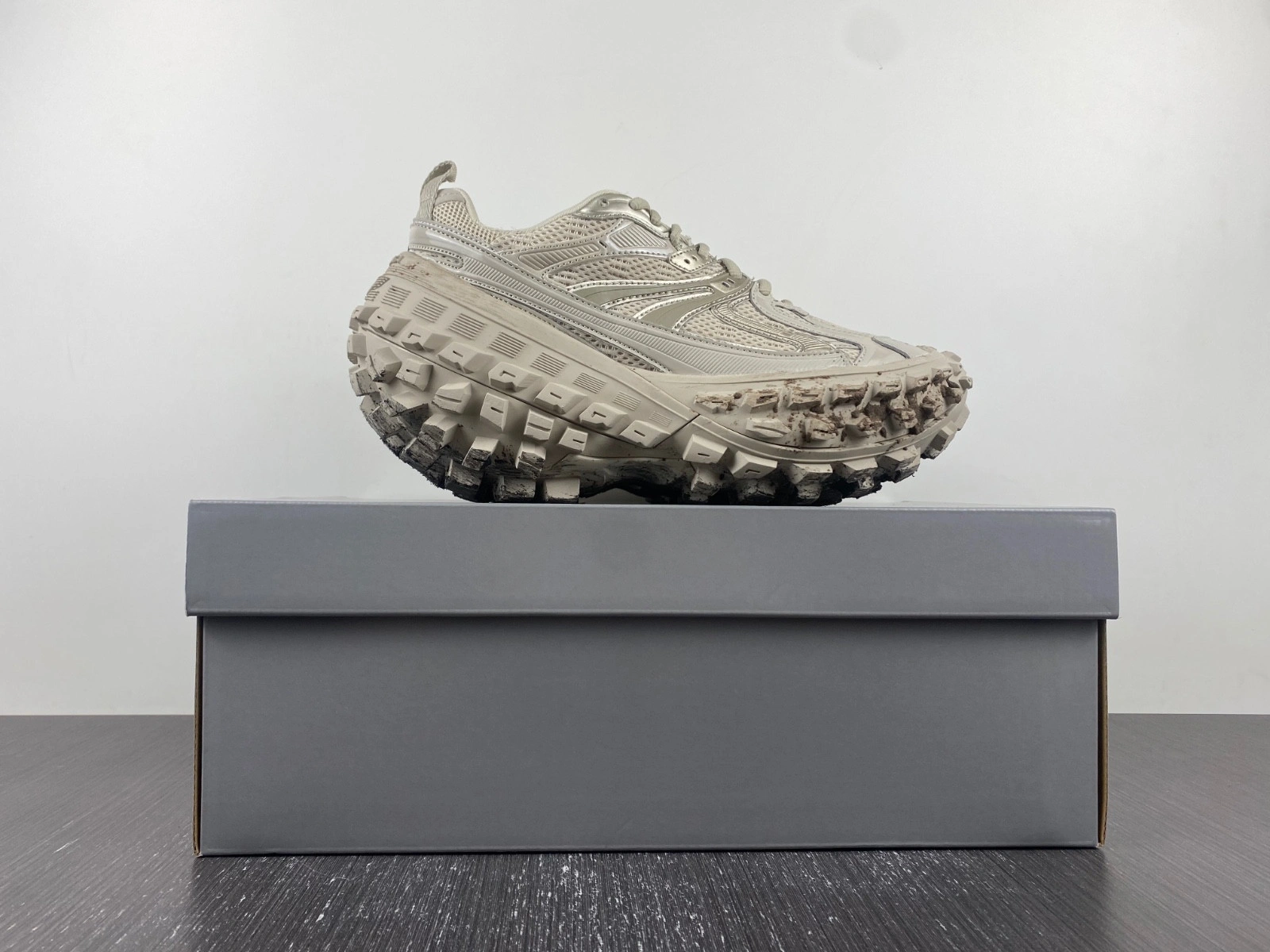 BALENCIAGA DEFENDER SNEAKER