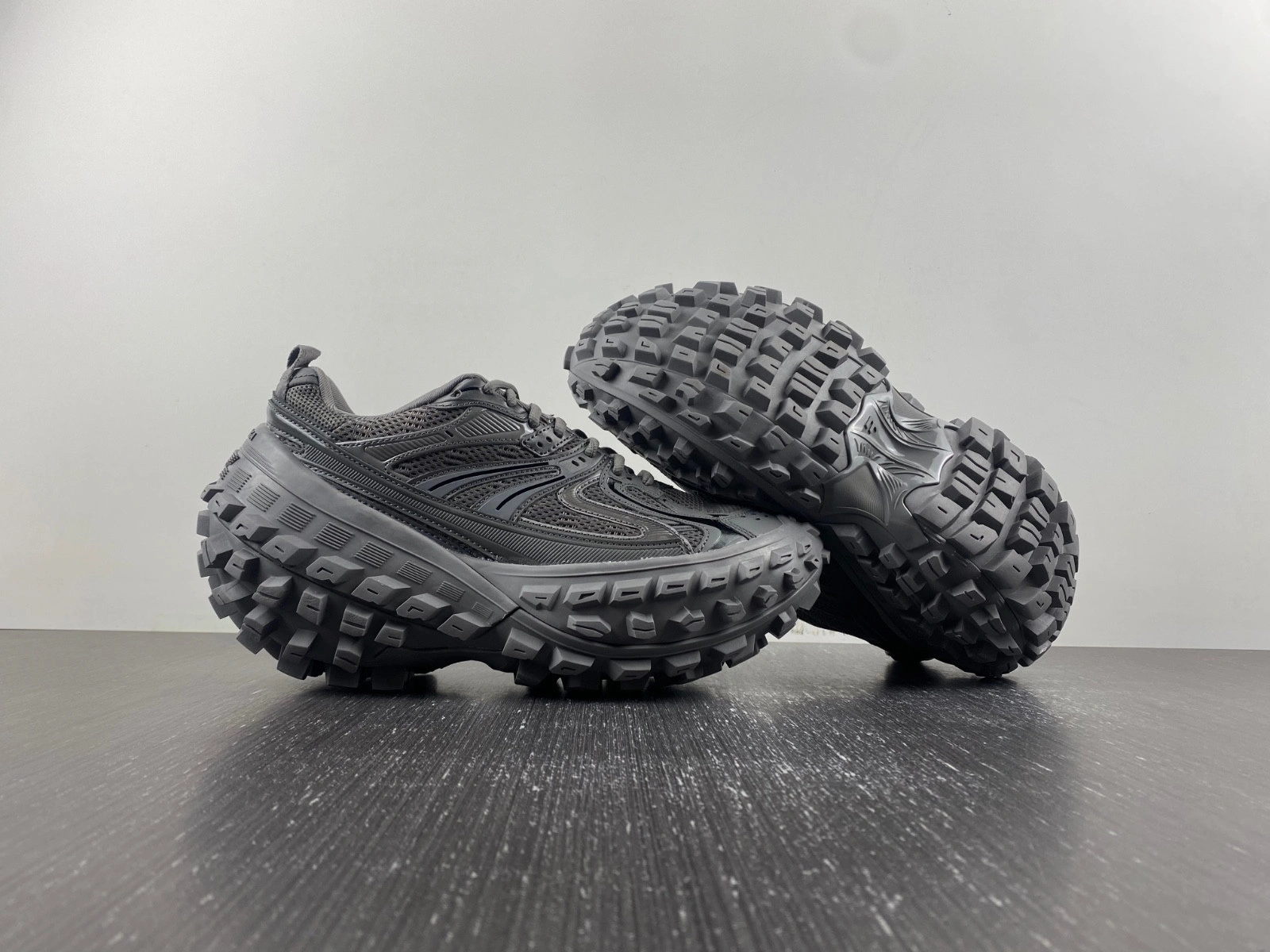 BALENCIAGA DEFENDER SNEAKER