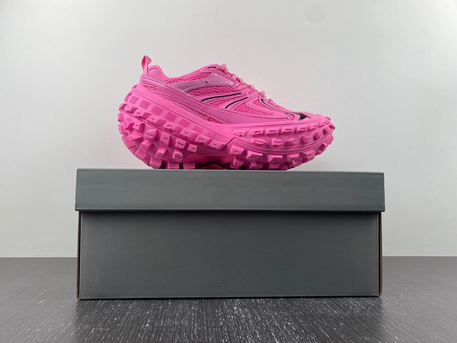 BALENCIAGA DEFENDER SNEAKER