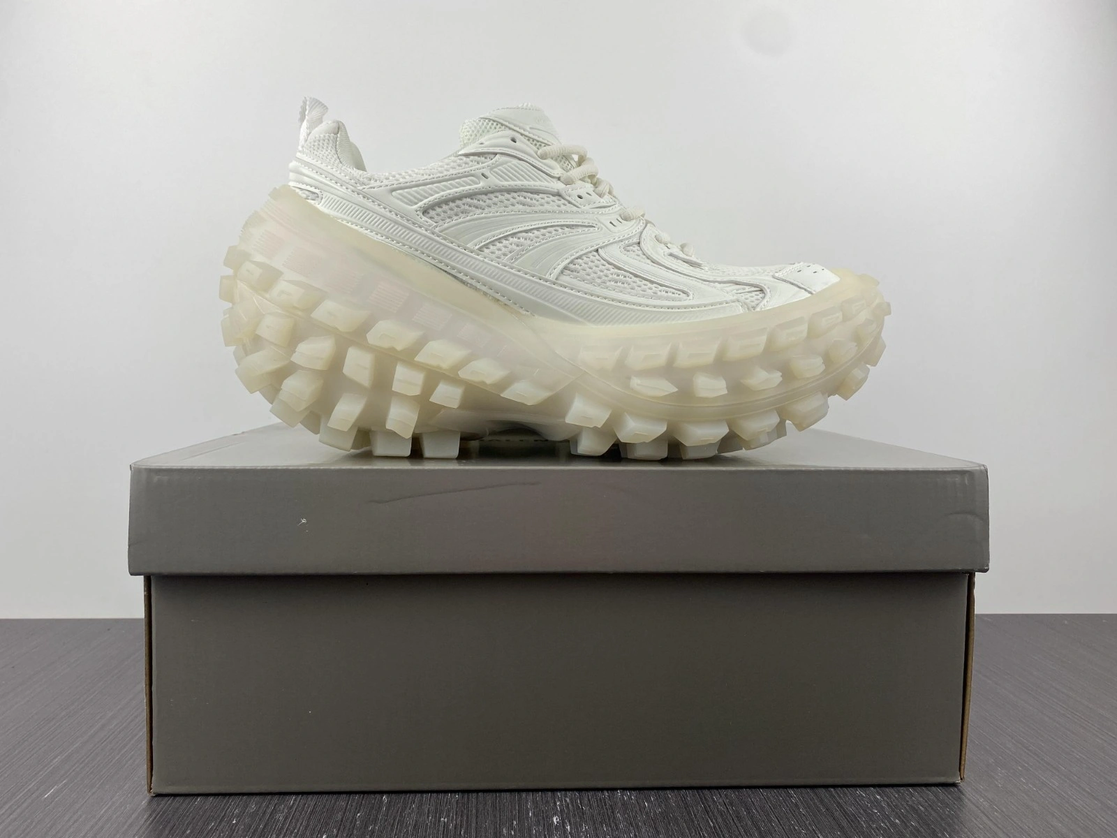BALENCIAGA DEFENDER SNEAKER