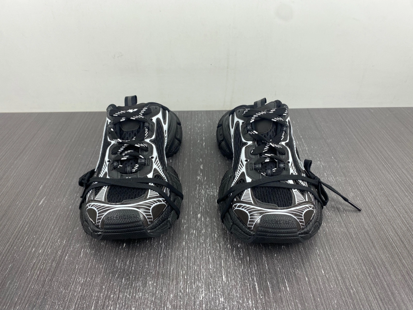 BALENCIAGA MEN'S 3XL MULE IN BLACK