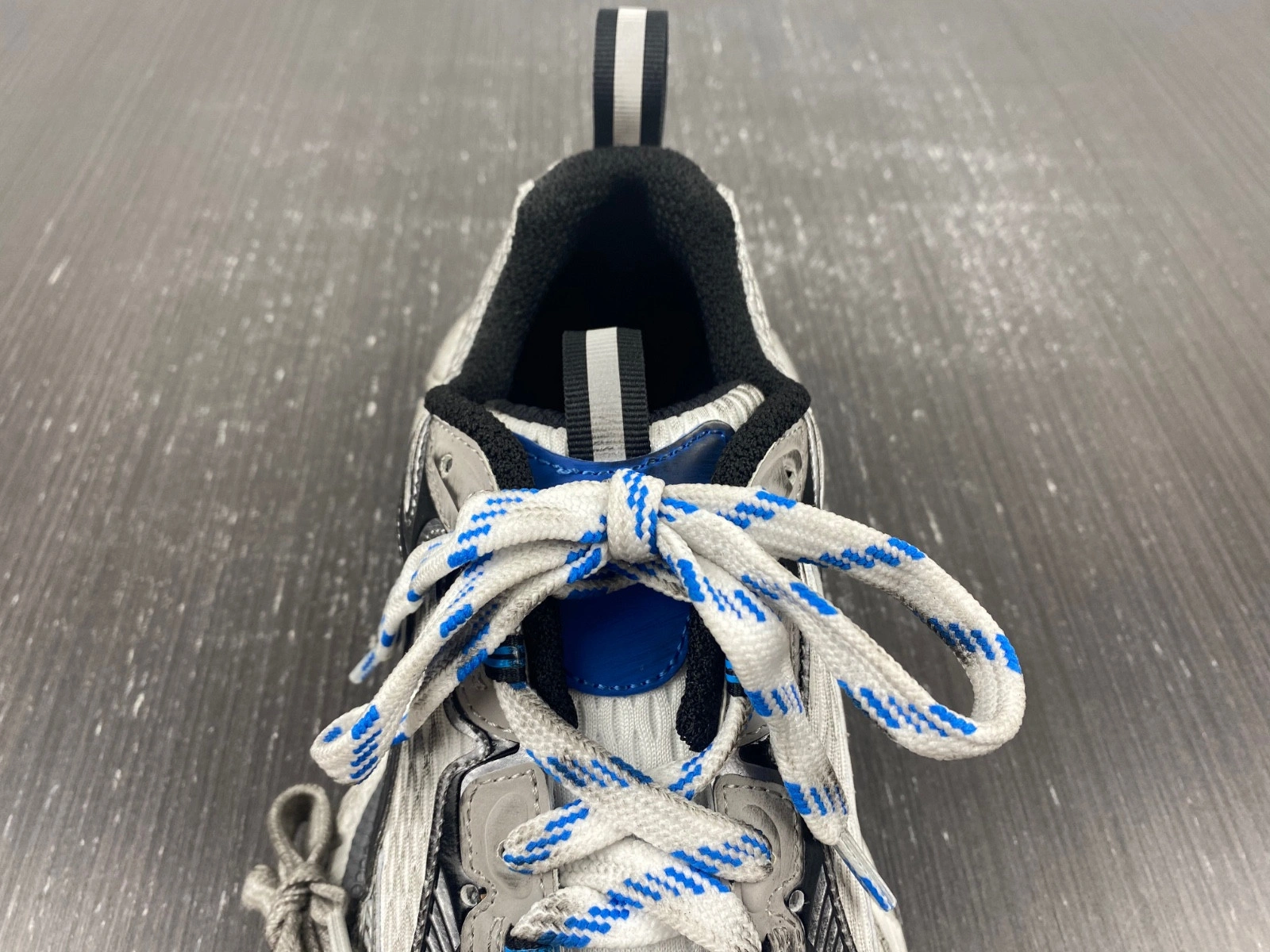 BALENCIAGA MEN'S 3XL SNEAKER DIRTY