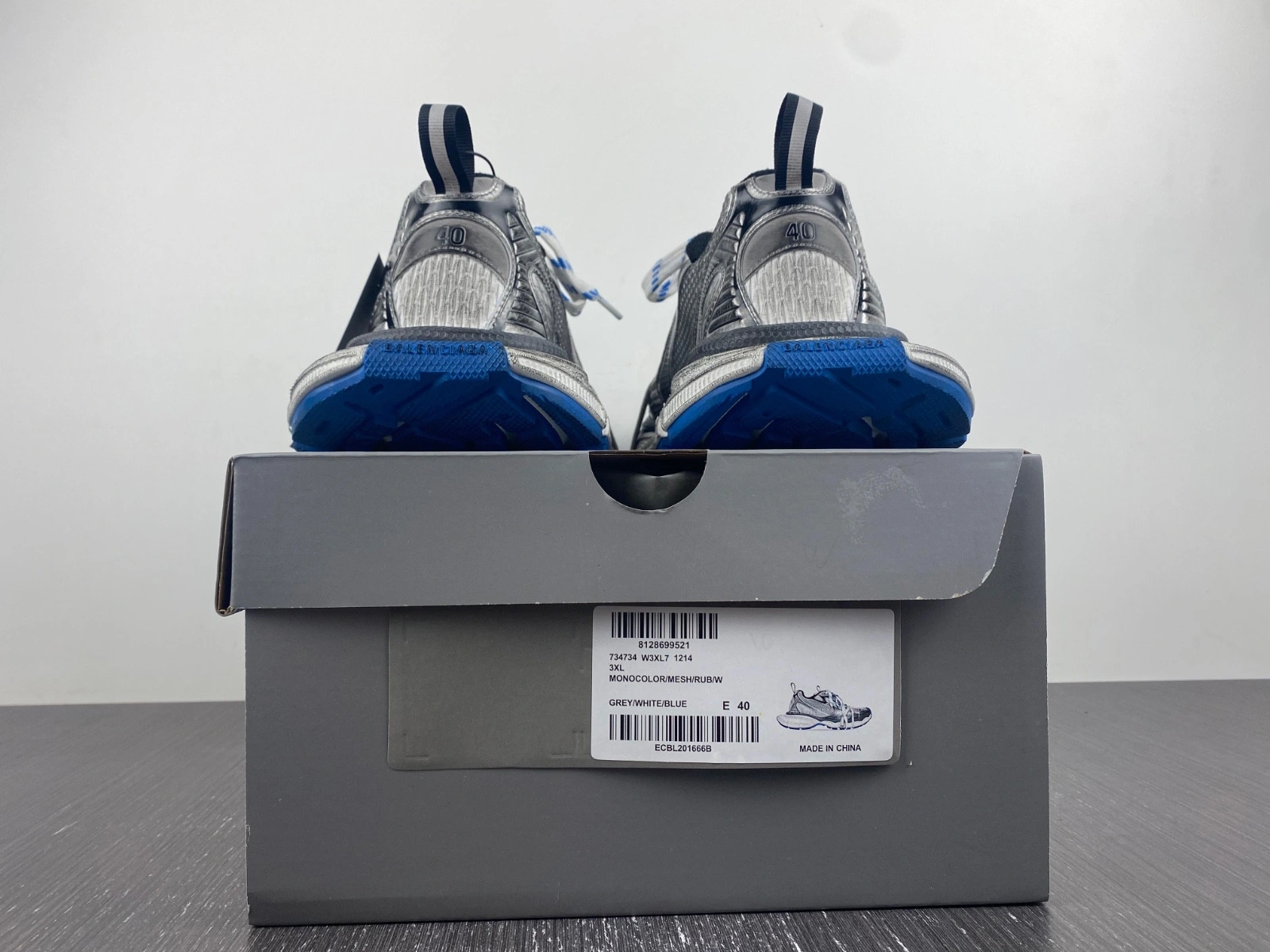 BALENCIAGA MEN'S 3XL SNEAKER DIRTY