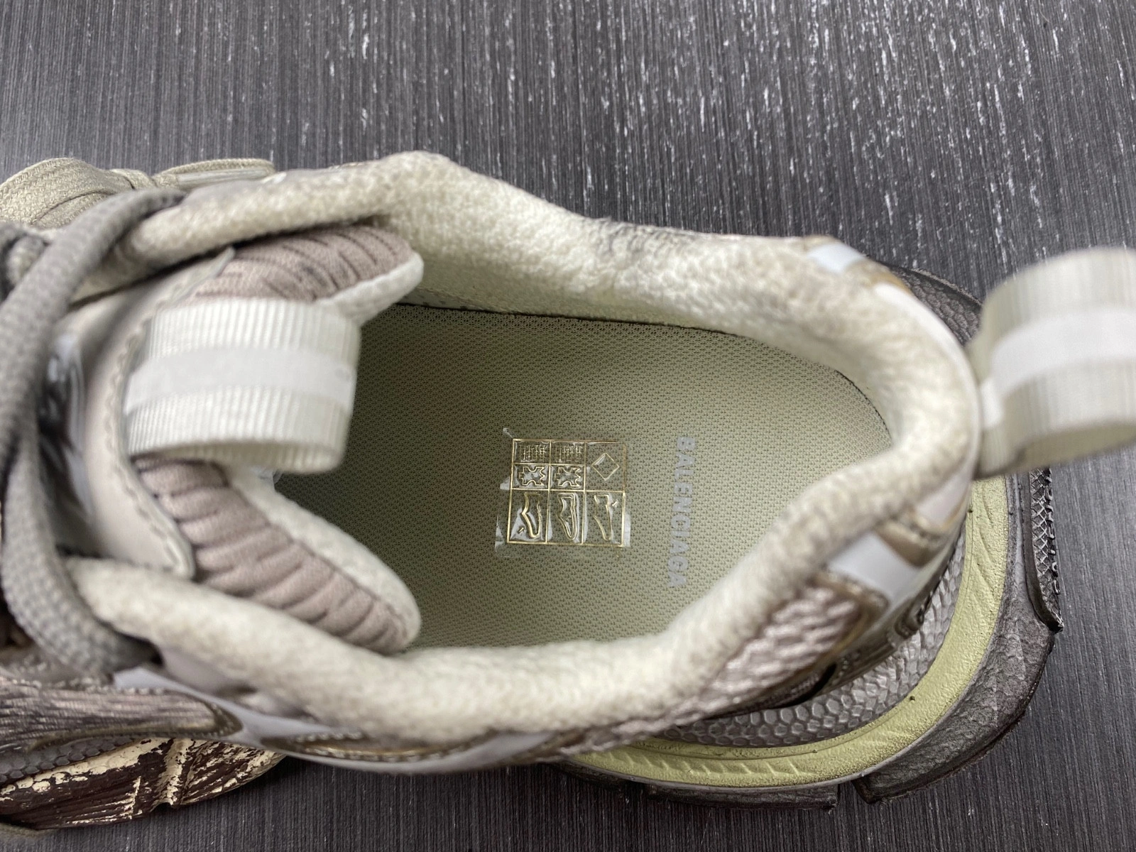 BALENCIAGA MEN'S 3XL SNEAKER DIRTY