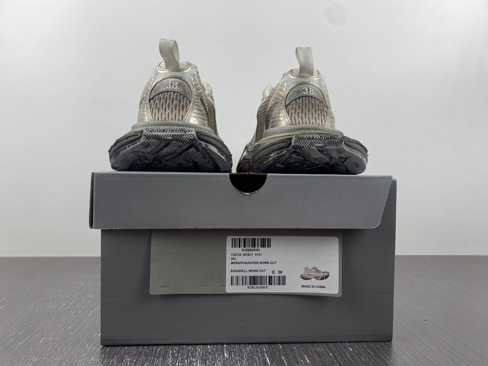 BALENCIAGA MEN'S 3XL SNEAKER DIRTY
