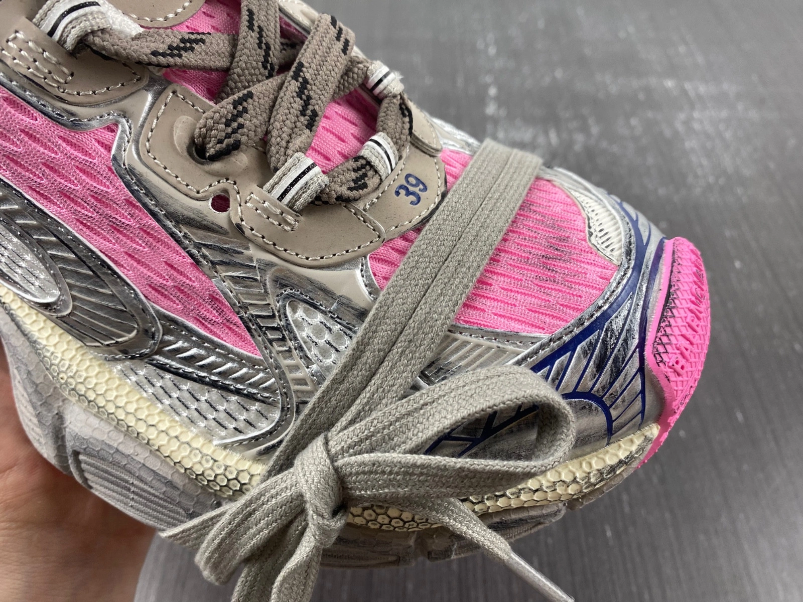 BALENCIAGA MEN'S 3XL SNEAKER DIRTY