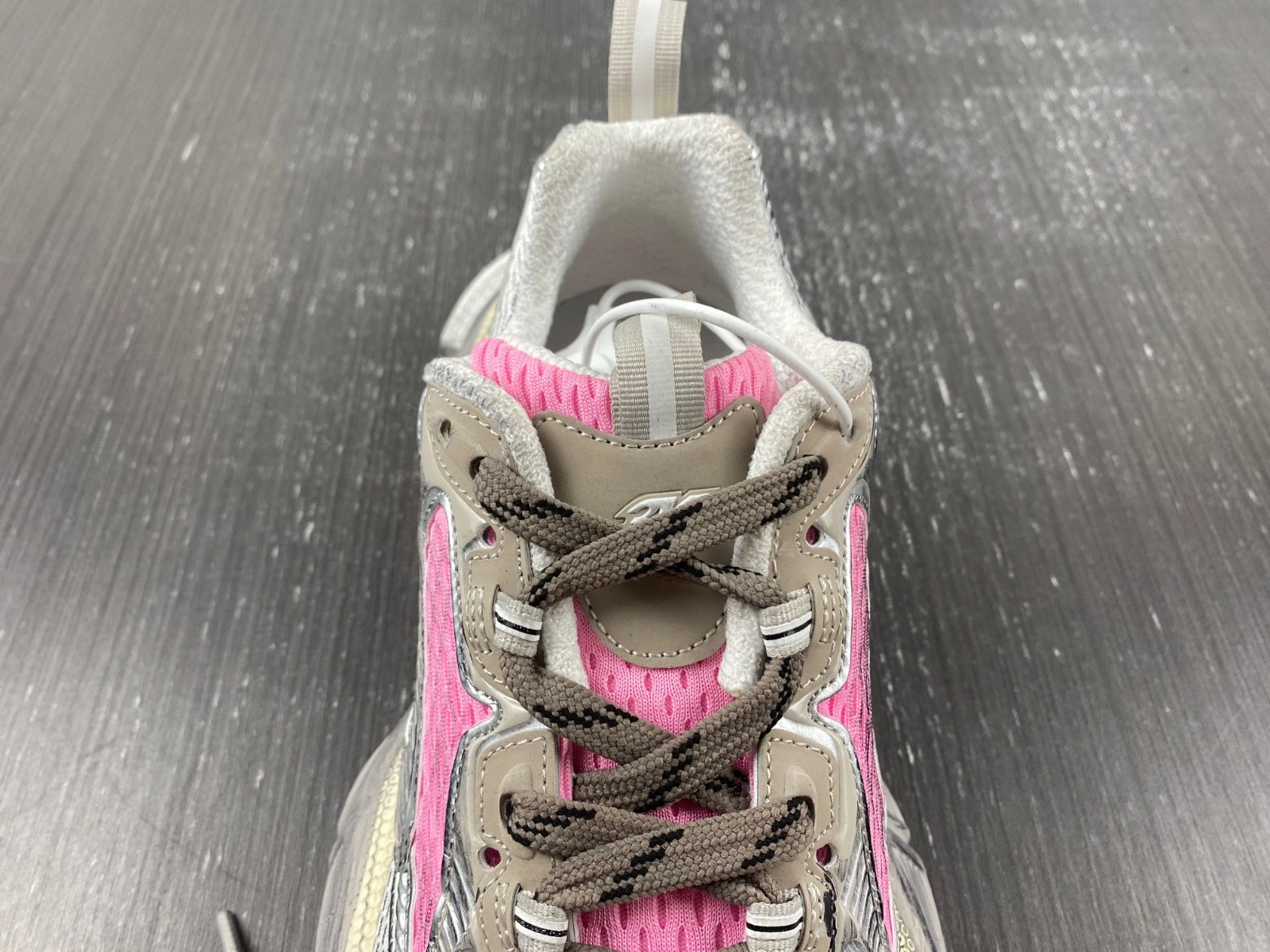 BALENCIAGA MEN'S 3XL SNEAKER DIRTY