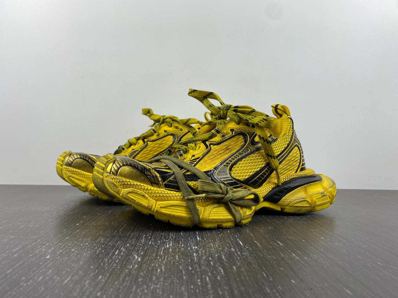 BALENCIAGA MEN'S 3XL SNEAKER Dirty
