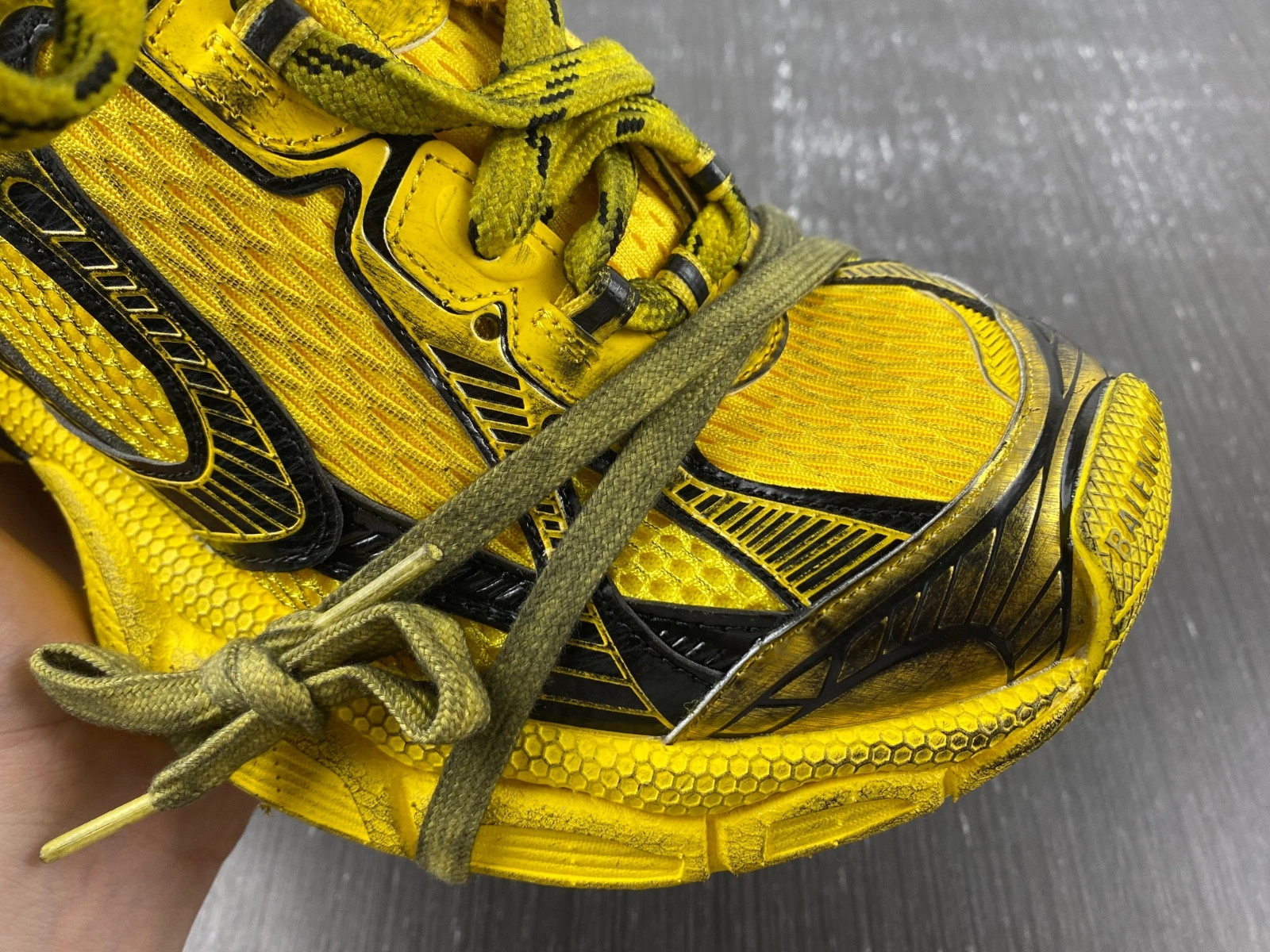 BALENCIAGA MEN'S 3XL SNEAKER Dirty