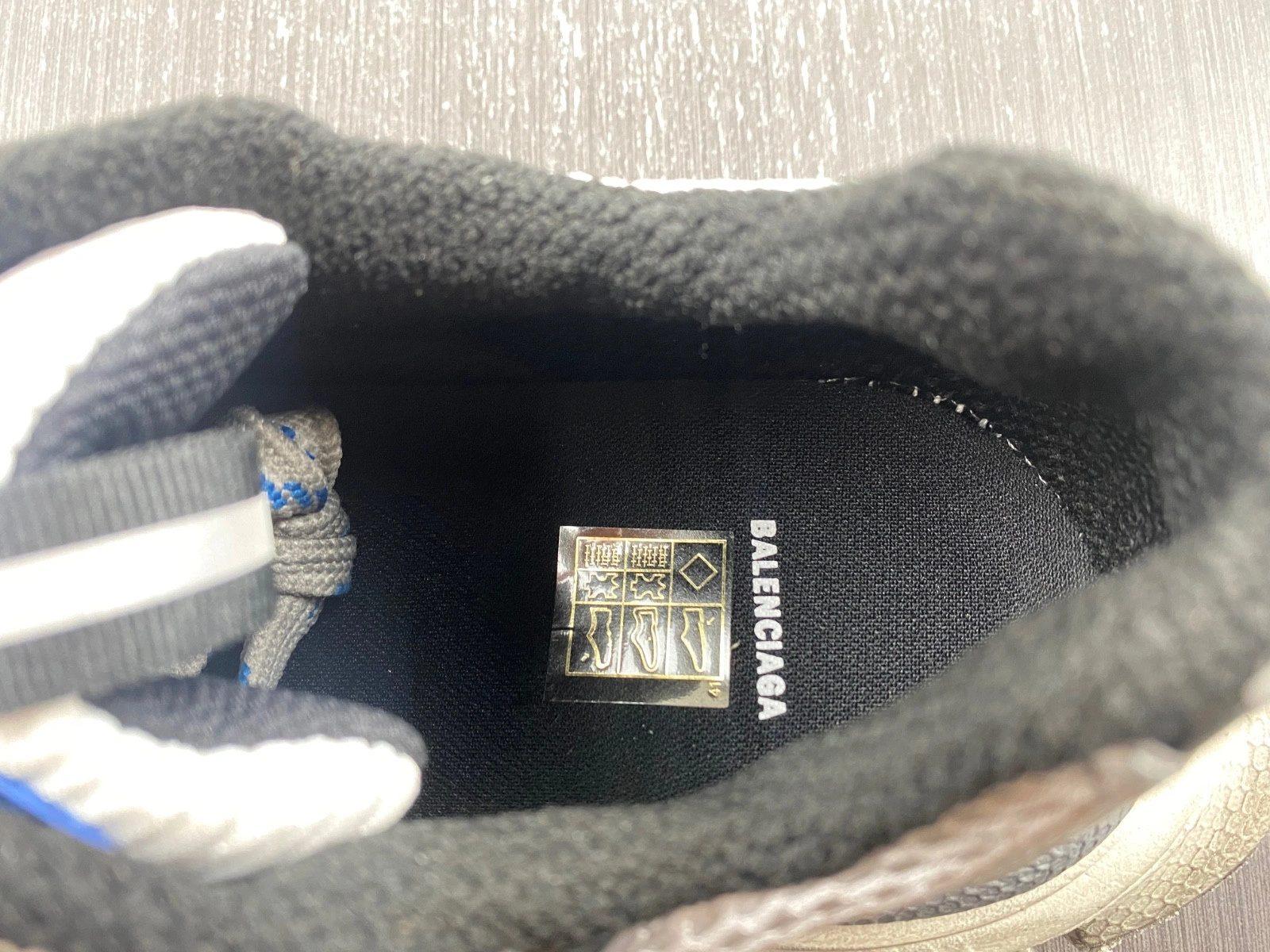BALENCIAGA MEN'S 3XL SNEAKER WORN-OUT IN DARK GREY