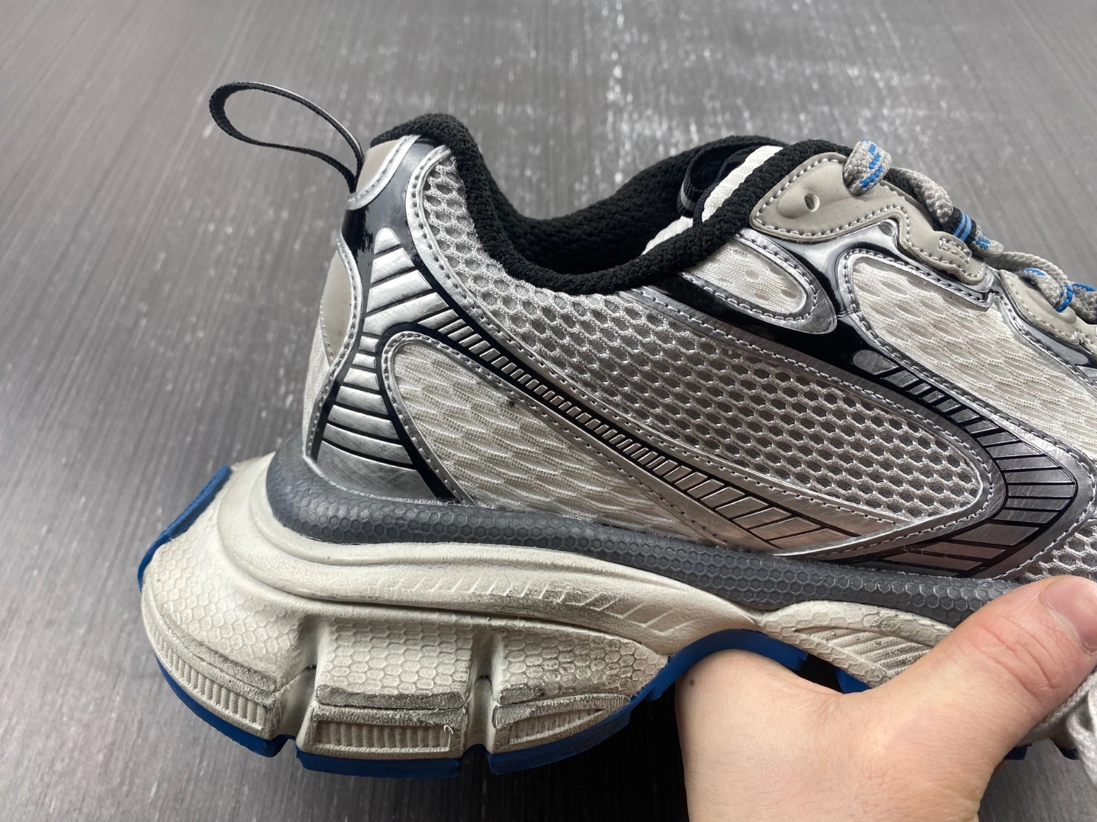 BALENCIAGA MEN'S 3XL SNEAKER WORN-OUT IN DARK GREY