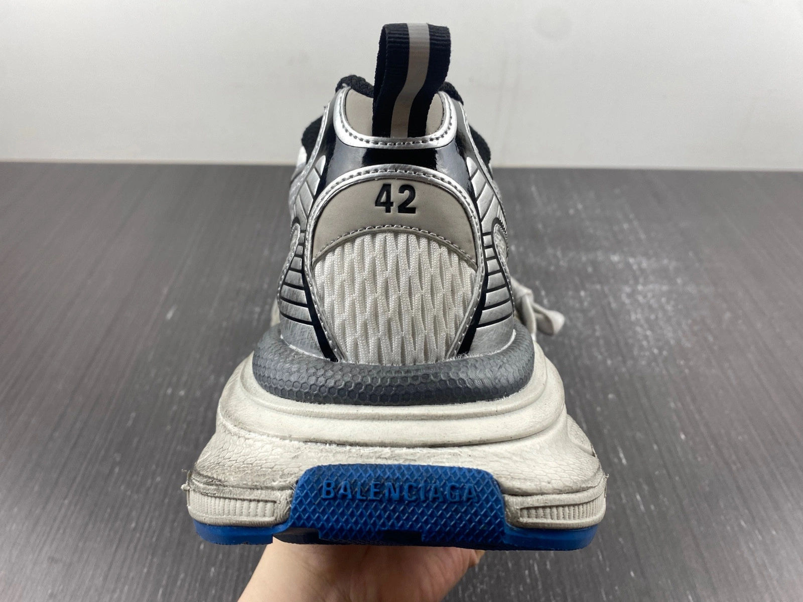 BALENCIAGA MEN'S 3XL SNEAKER WORN-OUT IN DARK GREY