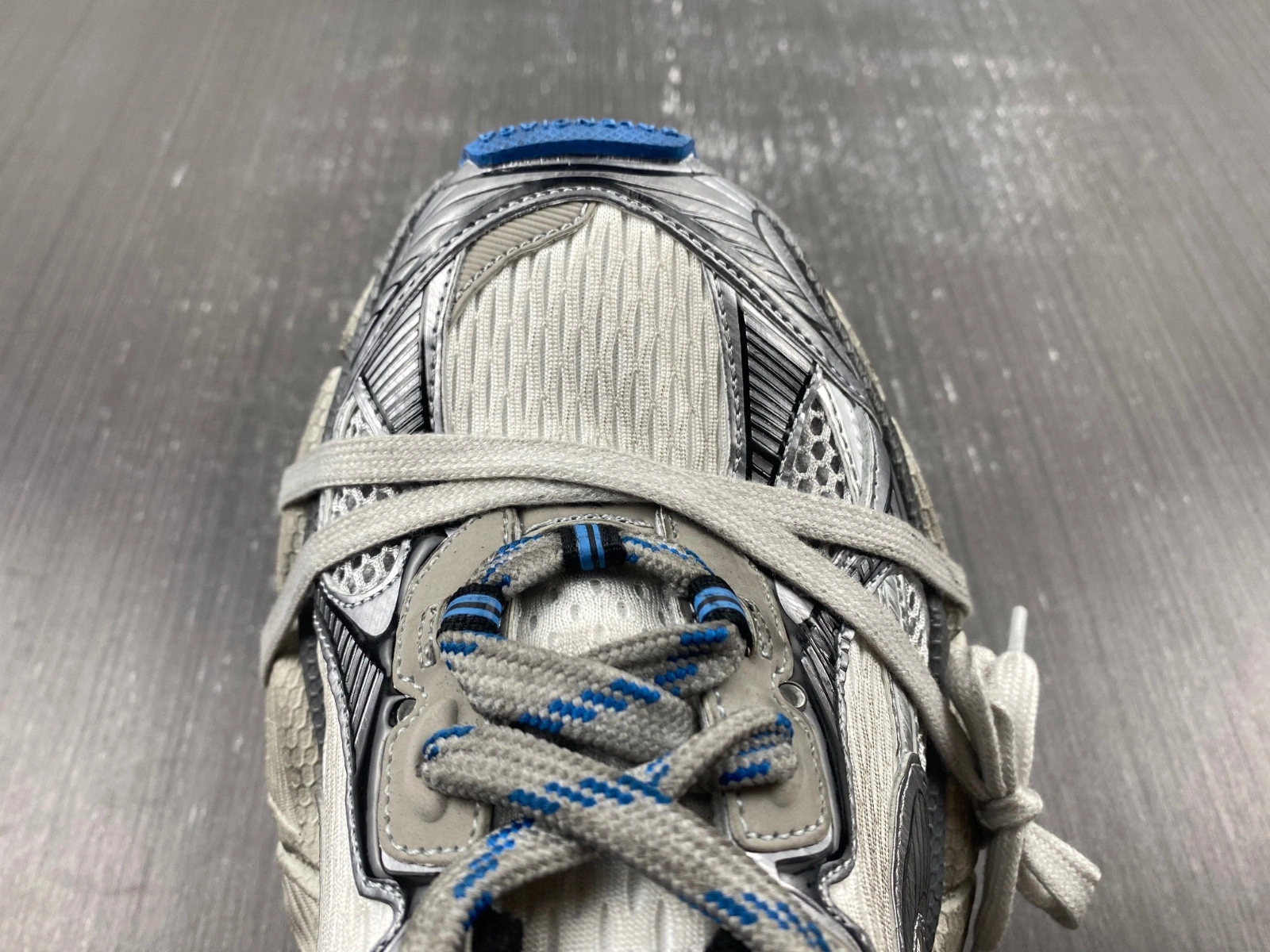 BALENCIAGA MEN'S 3XL SNEAKER WORN-OUT IN DARK GREY