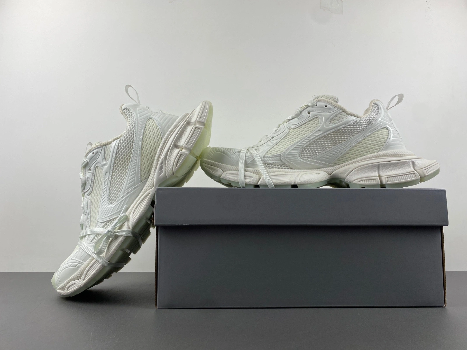 BALENCIAGA MEN'S 3XL SNEAKER